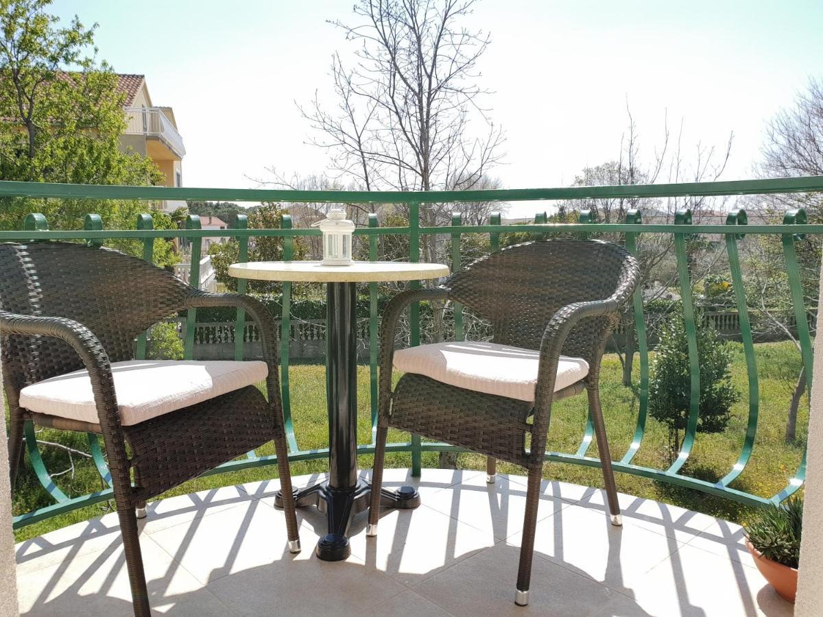 Apartments Skocic Vodice Bagian luar foto