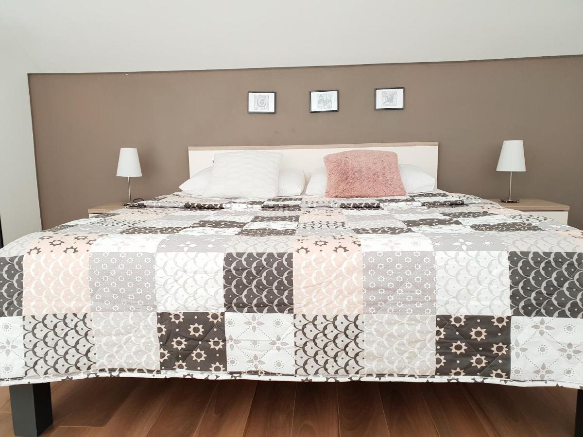 Apartments Skocic Vodice Bagian luar foto