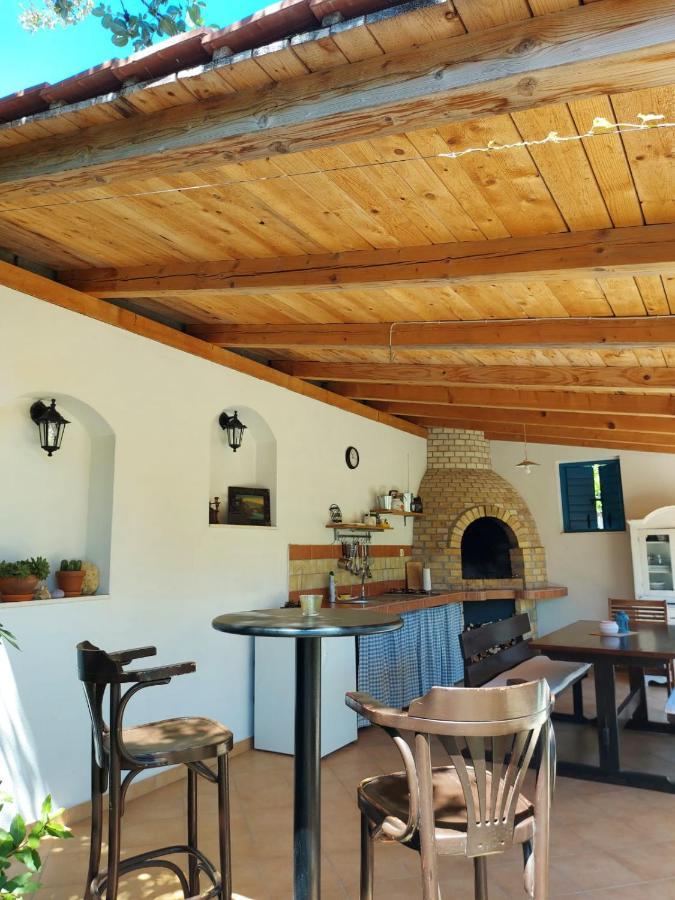 Apartments Skocic Vodice Bagian luar foto