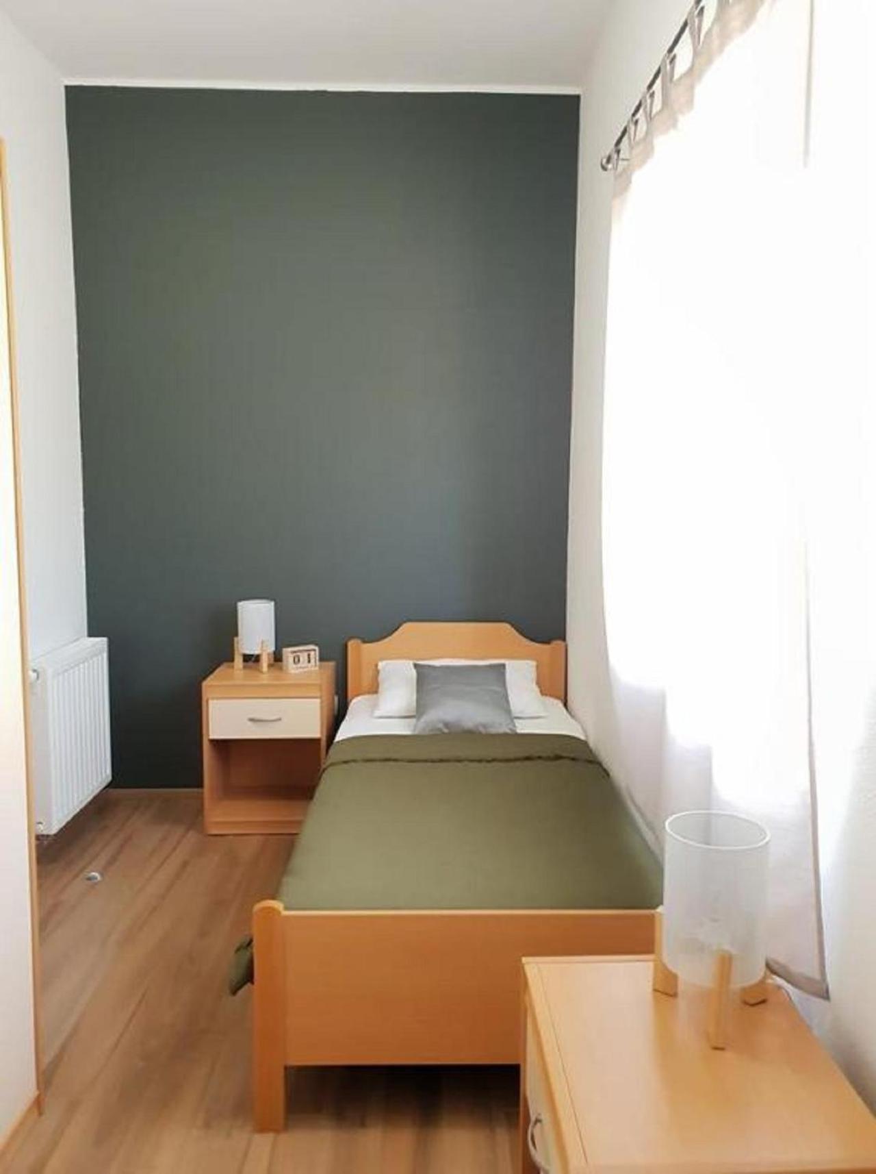 Apartments Skocic Vodice Bagian luar foto