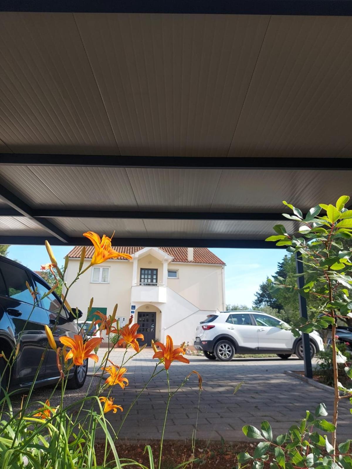 Apartments Skocic Vodice Bagian luar foto
