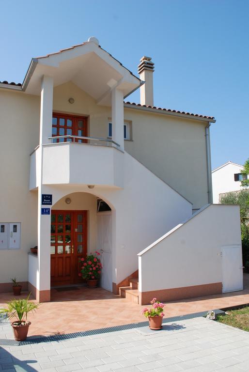 Apartments Skocic Vodice Bagian luar foto