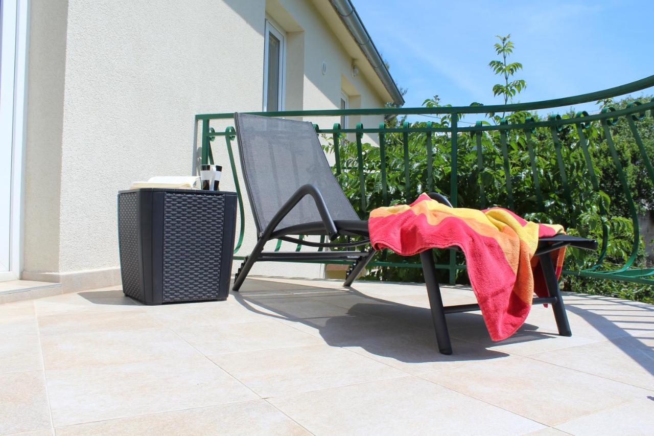 Apartments Skocic Vodice Bagian luar foto